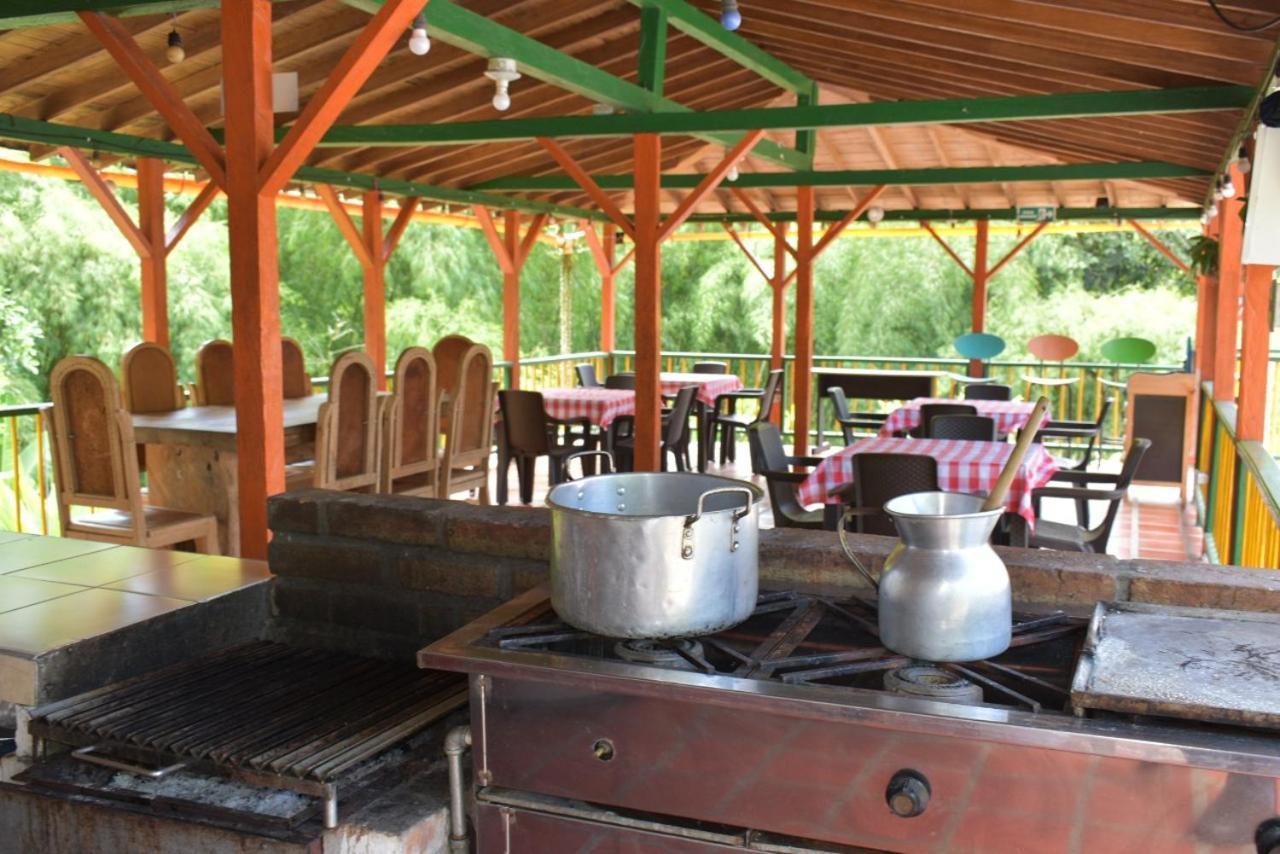 Finca Hotel Villa Mariana 蒙特内哥罗 外观 照片